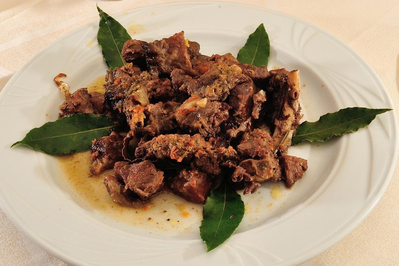 Affittacamere B&B Trattoria Della Posta Maissana Luaran gambar